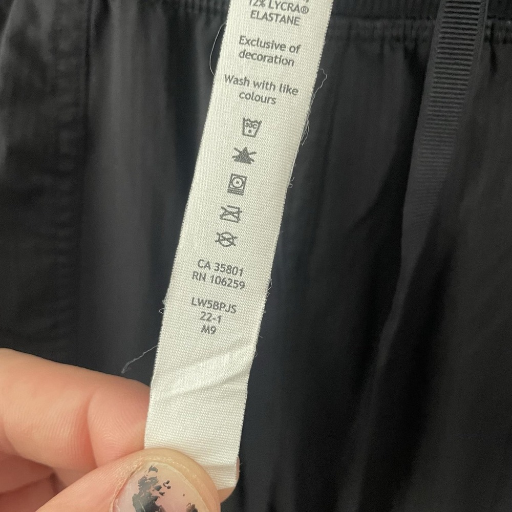 Lululemon Dance Studio Mid Rise Jogger Pants Full Length Womens 8 Black Woven - Picture 6 of 9